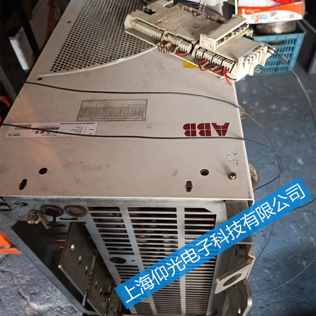 中山abbacs800變頻器維修ACS800-07-0120-5報警顯示FF53維修