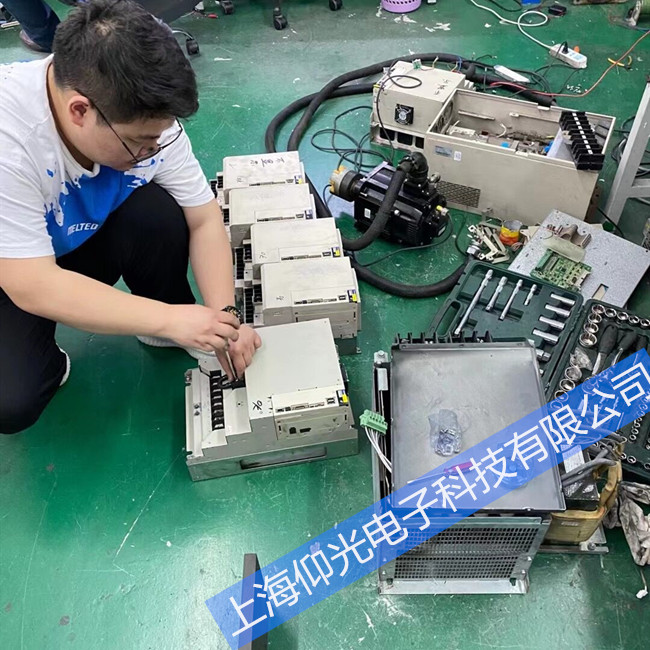 安川伺服驅(qū)動器SGDV-120A01A002000通電報警A73維修